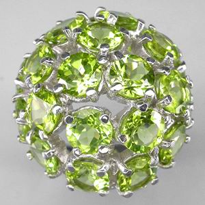 Красивейшее кольцо с перидотами