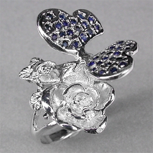 Кольцо-скульптура «Бабочка» с сапфирами