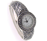 Часы ручной работы, инкрустированные марказитами