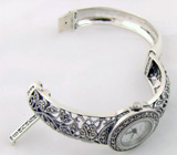 Часы ручной работы, инкрустированные марказитами Серебро 925