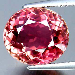 Ярко-розовый турмалин 5,28 карат