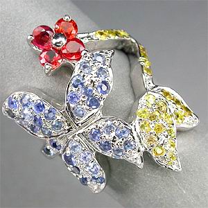 Оригинальное кольцо с разноцветными сапфирами