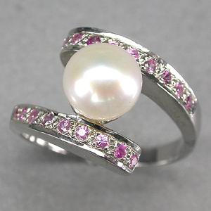 Кольцо с жемчужиной и розовыми сапфирами
