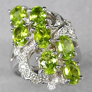 Замечательное кольцо с перидотами