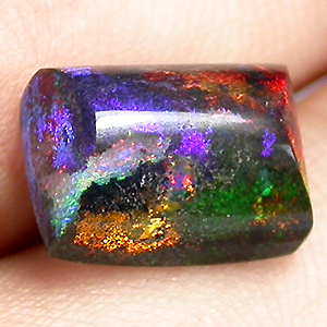 Фантастический опал 5,72 карата
