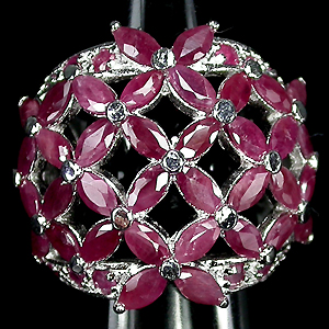 Красивое широкое кольцо с рубинами