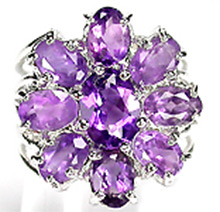 Великолепное кольцо-цветок с аметистами
