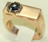 Стильный перстень с черным бриллиантом Золото