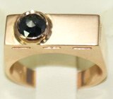 Стильный перстень с черным бриллиантом Золото