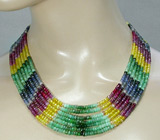 Радужное колье с изумрудами, сапфирами и рубинами