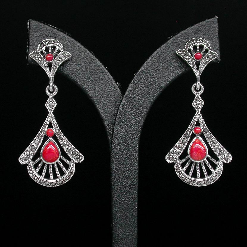 Элегантные серьги с ярко-красными агатами