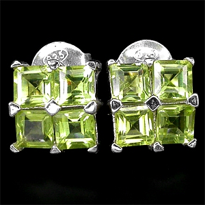 Миниатюрные серьги с яркими перидотами