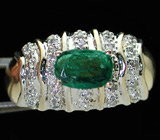 Винтажное кольцо с изумрудом и бриллиантами