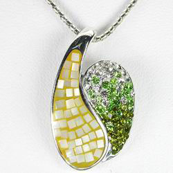 Кулон с желтым перламутром и цветными кристаллами Swarovski
