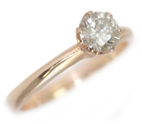 Элегантное кольцо с бриллиантом