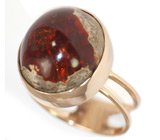 Авторское кольцо с шоколадным эфиопским опалом Золото