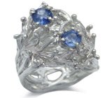 Кольцо из коллекции "Зачарованный Сад" с васильковыми сапфирами Серебро 925