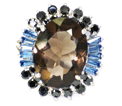 Стильное кольцо с дымчатым топазом