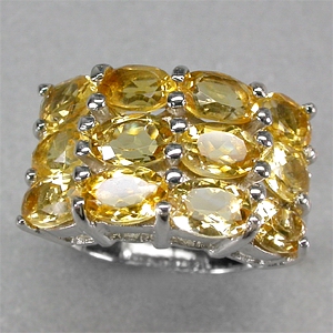 Кольцо с золотистыми цитринами