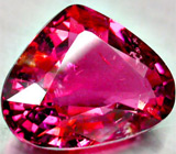 Ярко-розовый турмалин 7,29 карат 