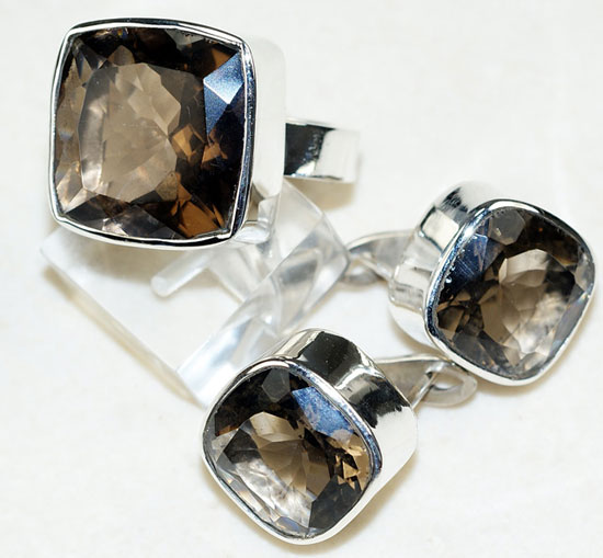 Стильный комплект с дымчатыми топазами