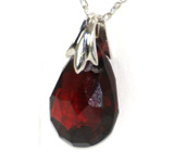 Кулон с гранатом Золото