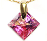 Кулон с розовым топазом Золото