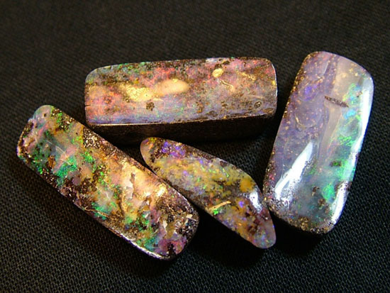 Набор из 4 болдер опалов 39,8 карат