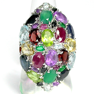 Изумительное кольцо с самоцветами