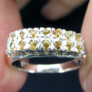 Кольцо с желтыми лабораторными сапфирами