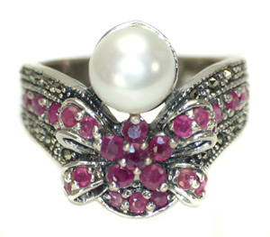 Великолепное кольцо с жемчужиной и розовыми сапфирами