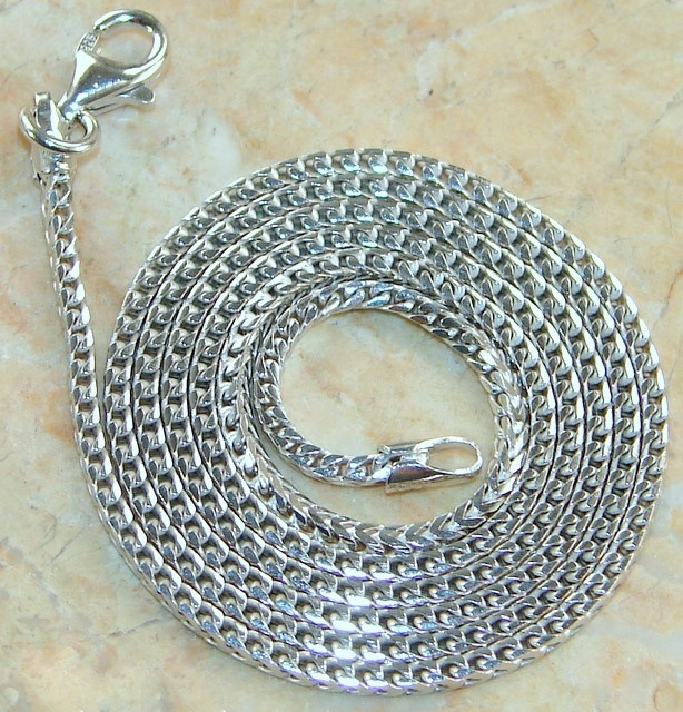 Цепочка из серебра.