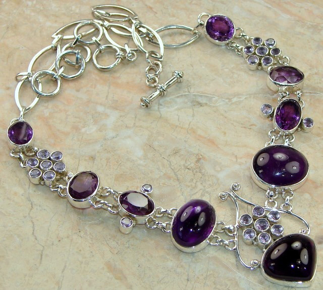 Элегантное колье с аметистами