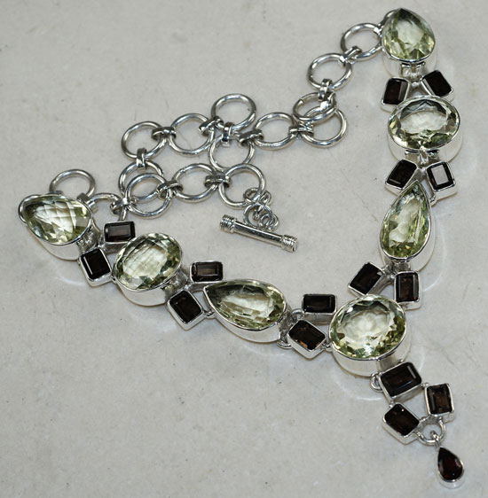 Элегантное колье с цитринами