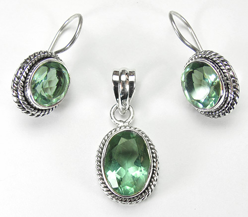 Комплект с зеленоватым кварцем