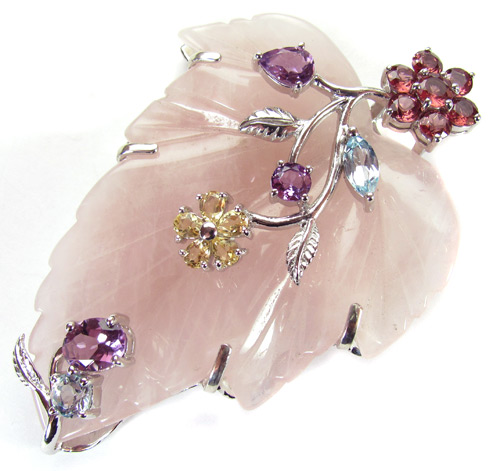 Кулон с резным розовым кварцем