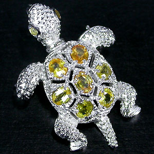 Брошь/кулон "Черепашка" с золотистыми сапфирами