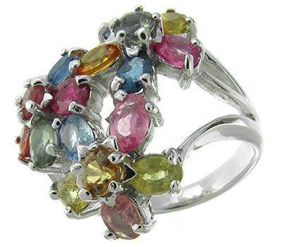 Кольцо-цветок с разноцветными сапфирами
