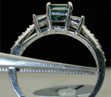 Кольцо с цветным бриллиантом Золото