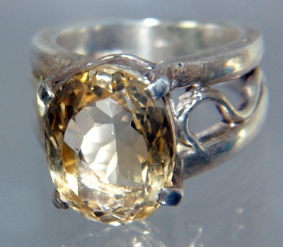 Кольцо с золотистым цитрином