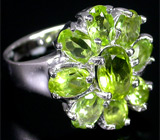 Яркое кольцо с перидотами Серебро 925