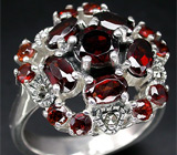 Эффектное кольцо с гранатами Серебро 925