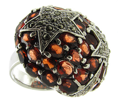 Кольцо "Звездопад" с гранатами