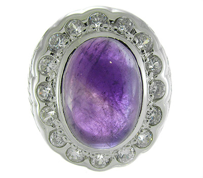 Замечательный перстень с аметистом-кабошоном