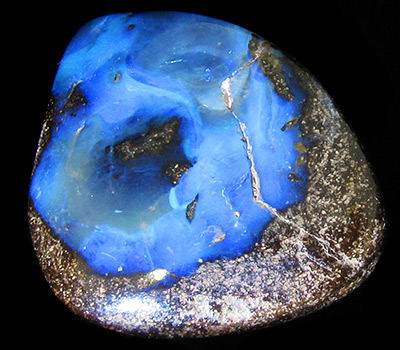 Эффектный болдер опал 27,86 карат