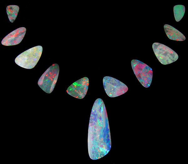 Австралийские опалы. Набор для колье 54 карата