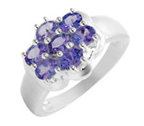 Кольцо от D&J Magic Jewelry с инкрустацией танзанитами