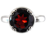 Кольцо из коллекции "Spring" с гранатом Серебро 925