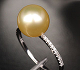 Кольцо с золотистой жемчужиной Золото