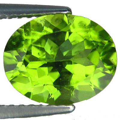 Великолепный перидот 4,59 карат